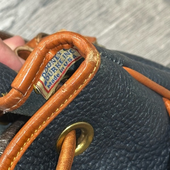 Vintage Leather Dooney & Bourke Navy Blue Bucket Bag - Picture 4 of 9